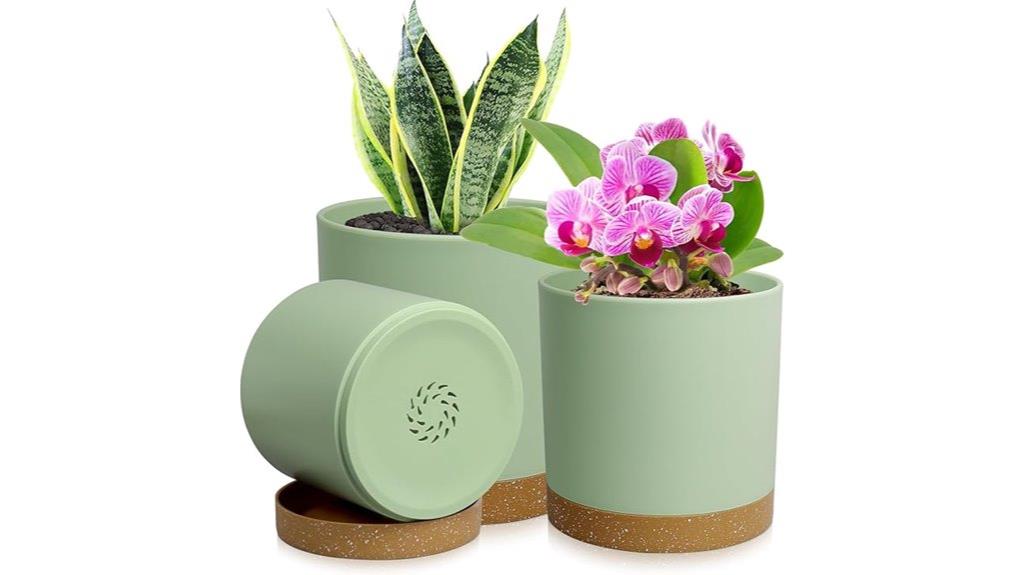 set of three drainage pots