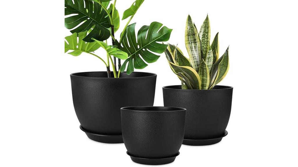 set of three plant pots